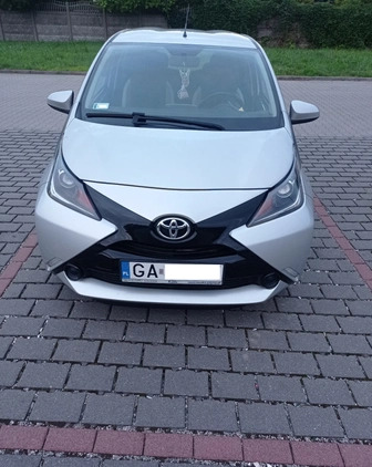 Toyota Aygo cena 31900 przebieg: 85480, rok produkcji 2015 z Niepołomice małe 106